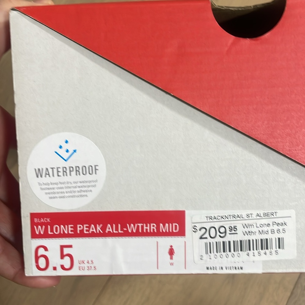 SOLD | ALTRA | Lone Peak All Weather Mid Boot - Picture 5 of 11